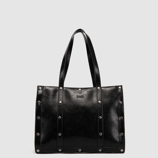 TOTE TUCKER